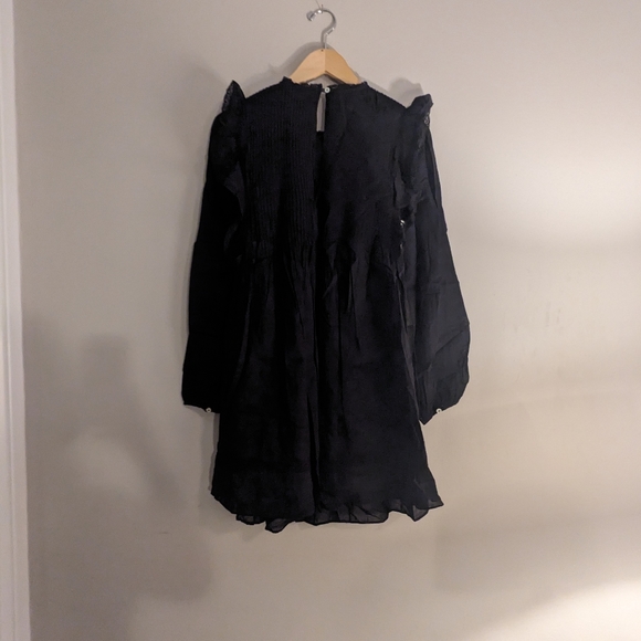 Aritzia Wilfred La Boheme Elia long sleeved ruffle dress - Picture 4 of 7